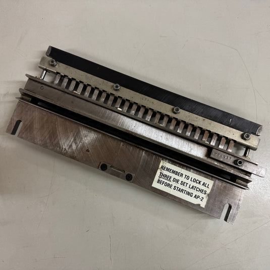 Pre-owned GBC AP2 2:1 Square-Hole (5x6mm) Wire Punch Tool Die