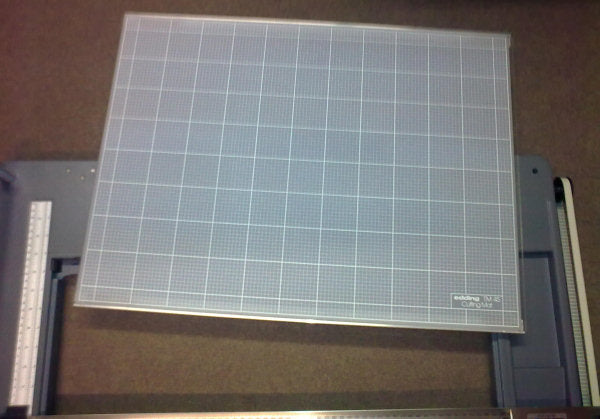 Load image into Gallery viewer, Rotobord 75 Drawing Board Planner For Desk or Table