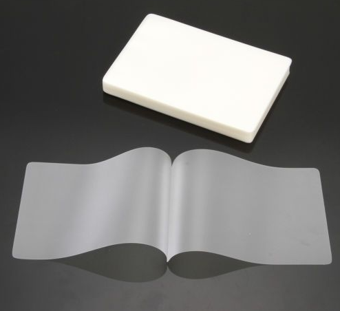 Load image into Gallery viewer, A7 (80 x 111mm) Super Gloss Laminating Pouches With Card Carriers (500)

