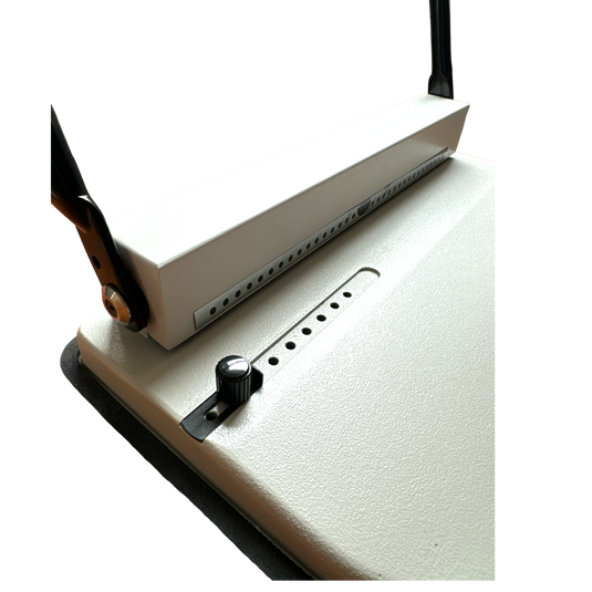 Elmpro / James Burn MP32CAL A4 Calendar Wire Punch