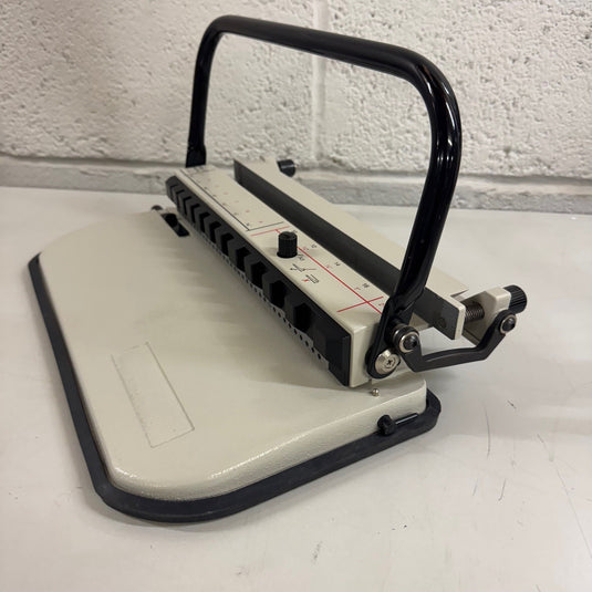 Ex-demo James Burn PB34 3:1 Wire Punch & Closer