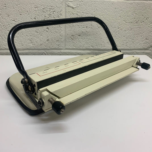 Pre-owned J/Burn PB32-CAL A4 Calendar Wire Binder