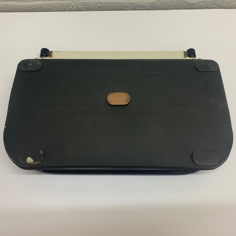 Load image into Gallery viewer, Pre-owned J/Burn PB32-CAL A4 Calendar Wire Binder