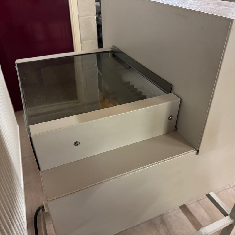 Load image into Gallery viewer, Pre-owned IDEAL 4850-95 Guillotine With Automatic Clamp & Electric Blade