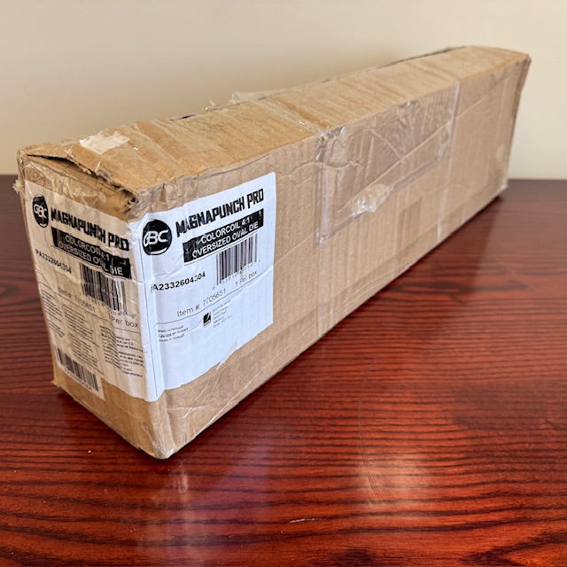 Load image into Gallery viewer, GBC Magnapunch Pro 4:1 Coil Spiral Oval-Hole Punch Tool 7705651