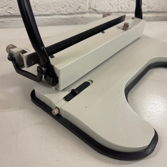 Like New James Burn PB34 3:1 Wire-O Binding Machine