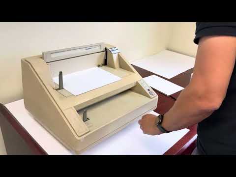 Load and play video in Gallery viewer, Pre-owned Gestetner 373 / GBC Velobind System-3 Strip Binder