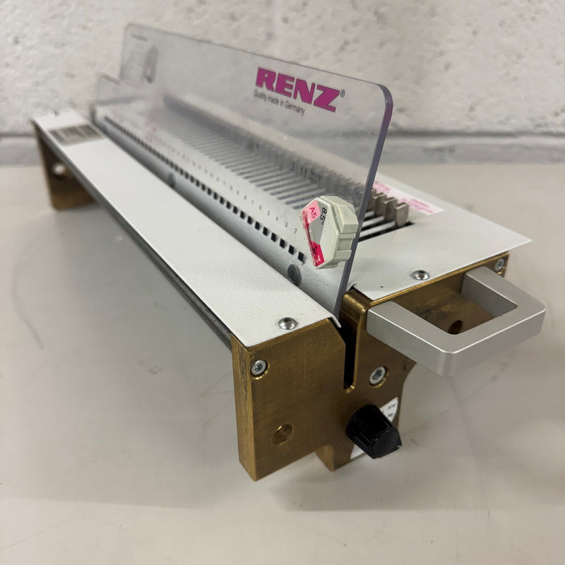 Load image into Gallery viewer, Good working Renz DTP340m square 3:1 tool die punch