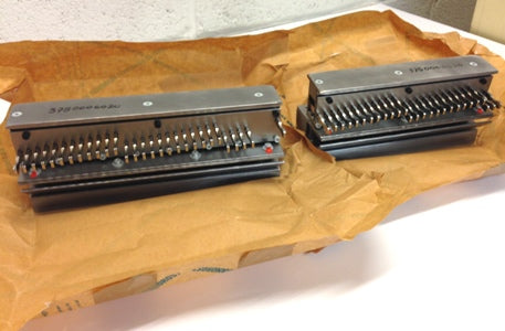 Load image into Gallery viewer, New In Box Renz P500 3:1 Split Calendar Wire Punch Tool Die