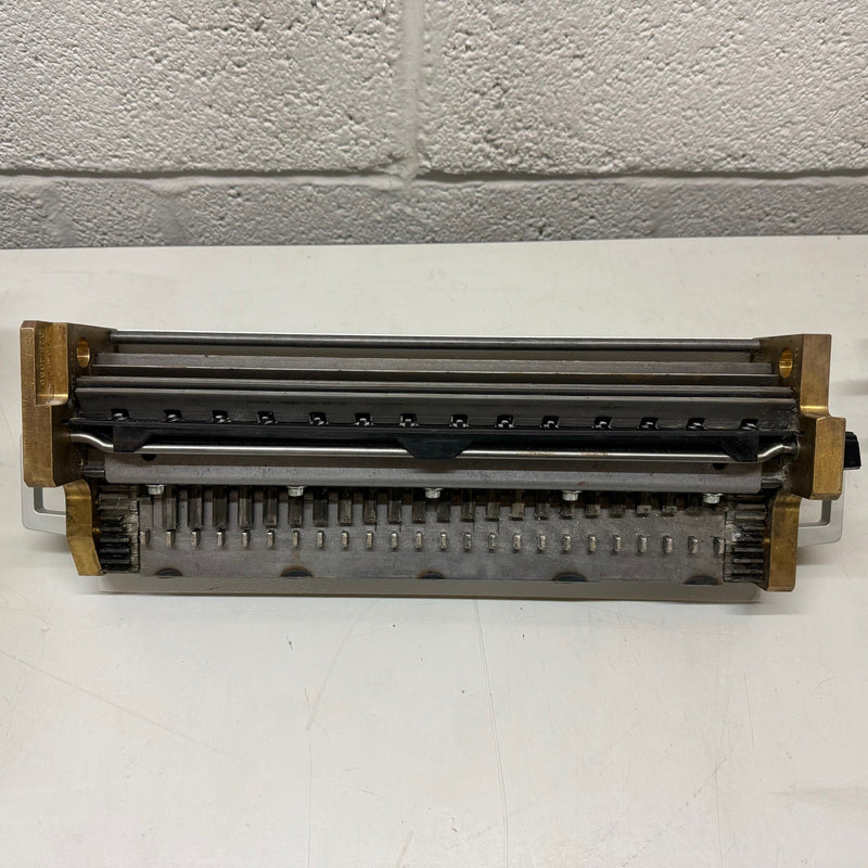 Load image into Gallery viewer, Pre-owned Renz DTP340M & DTP340A Cerlox Comb Bind Punch Tool Die - Rectangle Hole