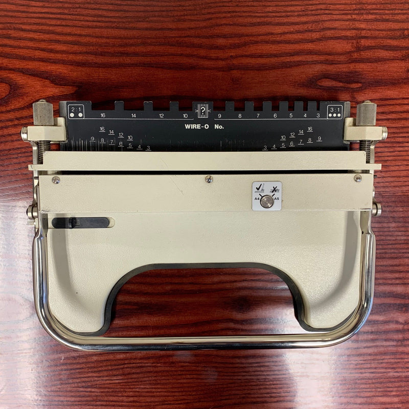 Load image into Gallery viewer, Used James Burn PB34 3:1 Wire-O Binding Machine - Ref.21282