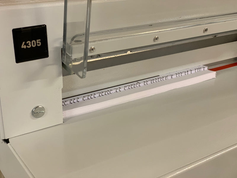 Load image into Gallery viewer, IDEAL 4205/4215/4250 Guillotine Spare Blade Knife