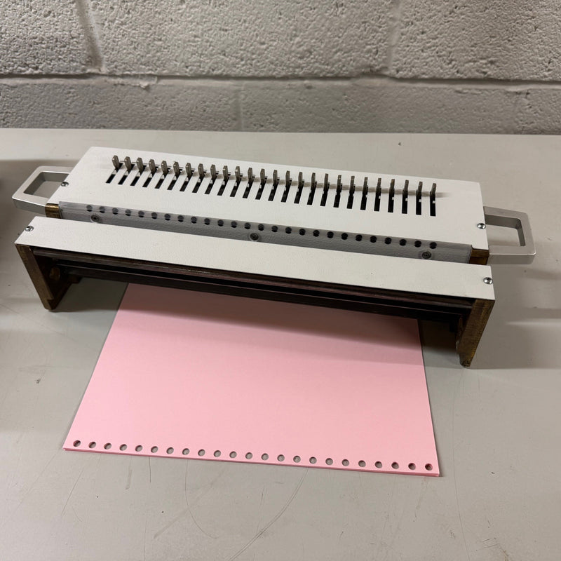 Load image into Gallery viewer, Used Renz DTP 340A 2:1 Round-Hole Wire Punch Tool