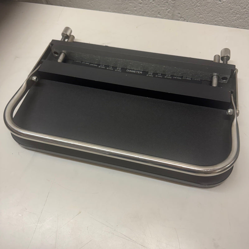 Load image into Gallery viewer, Pre-owned, Used, GBC MC12 Manual Wire-O Bind Closer Finisher - 1770600