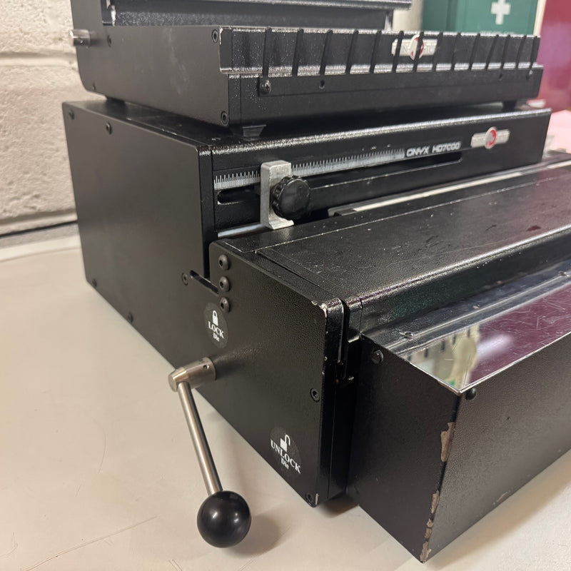 Load image into Gallery viewer, Pre-owned Onyx Rhinotuff HD7000 Calendar Binding Punch & HD8000 Closer
