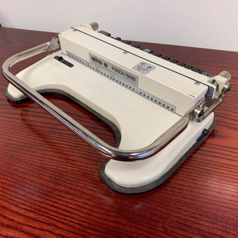 Load image into Gallery viewer, Used James Burn PB34 3:1 Wire-O Binding Machine - Ref.21282