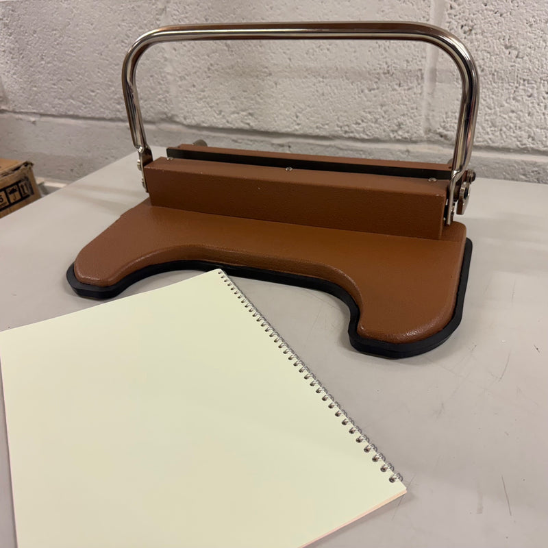 Load image into Gallery viewer, Ex-demo, Vintage, James Burn HC33 Manual Wire-O Bind Closer