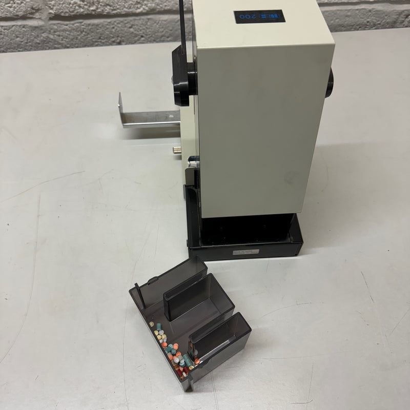 Load image into Gallery viewer, Ex-demo, Used, Web 200 2-Hole Heavy-Duty Paper Punch Including Spares