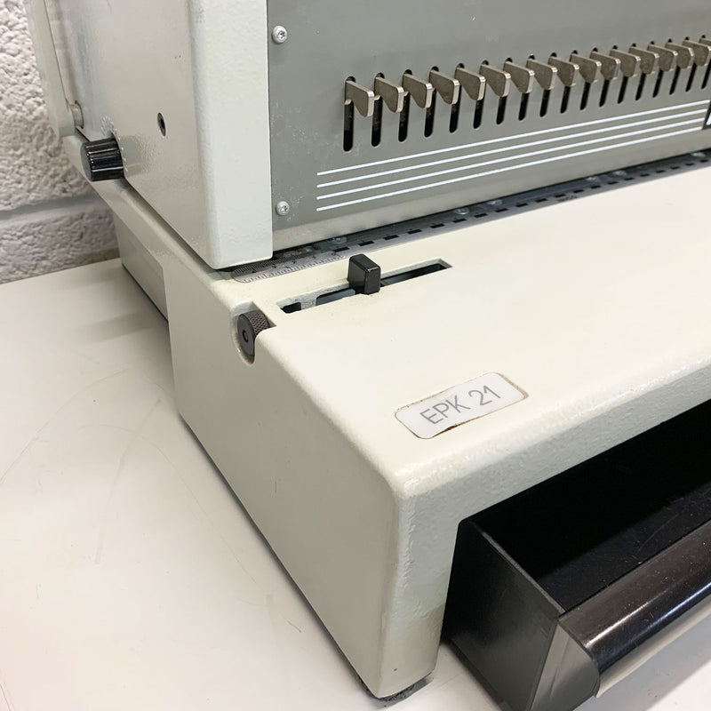 Load image into Gallery viewer, Pre-owned Ibico / GBC EPK21 H/Duty Comb Punch & Binder-127369