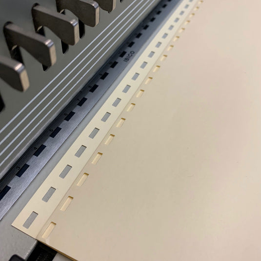 Pre-owned Ibico / GBC EPK21 H/Duty Comb Punch & Binder-127369
