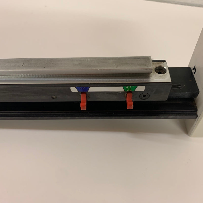 Load image into Gallery viewer, Pre-owned James Burn PB3300 2:1 Round-Hole Wire Punch Tool