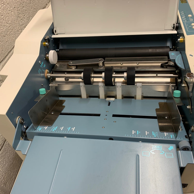 Load image into Gallery viewer, Refurbished Duplo DF-915 A3 &amp; A4 Automatic Paper Folder
