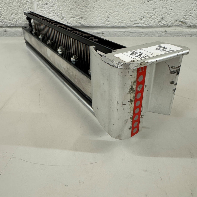 Load image into Gallery viewer, Lightly Used GBC Magnapunch 1.0 3:1 Wire Round Punch Tool Die
