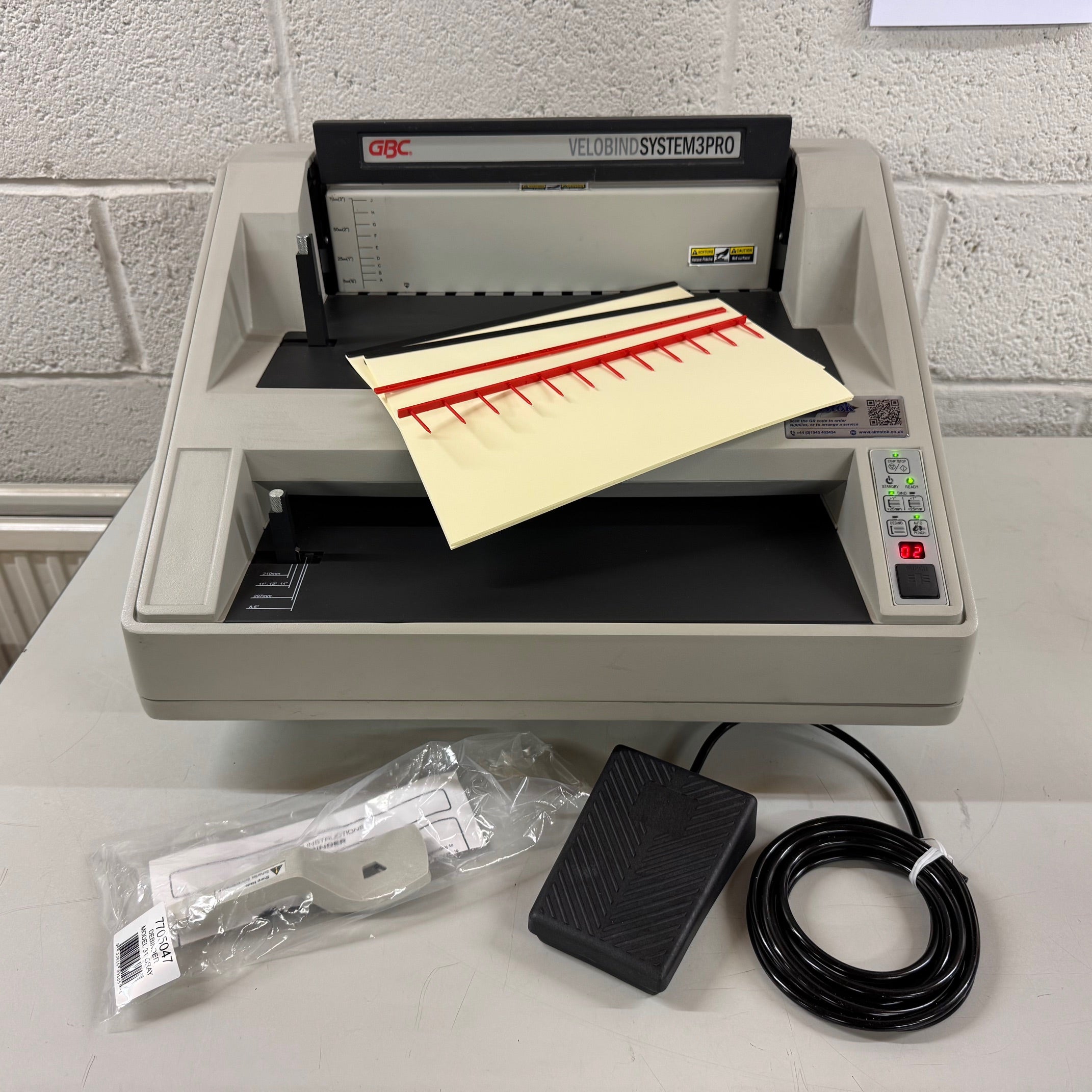 Refurbished, Ex-demo, GBC Velobind System-3 Pro Strip Binding Machine ...