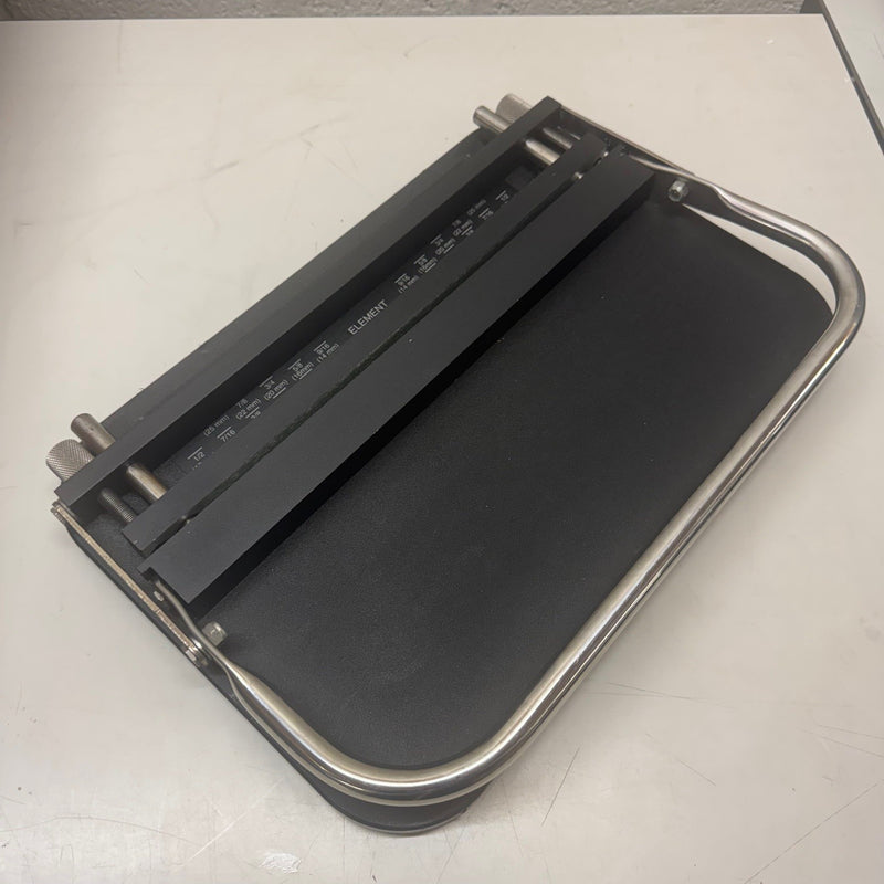 Load image into Gallery viewer, Pre-owned, Used, GBC MC12 Manual Wire-O Bind Closer Finisher - 1770600
