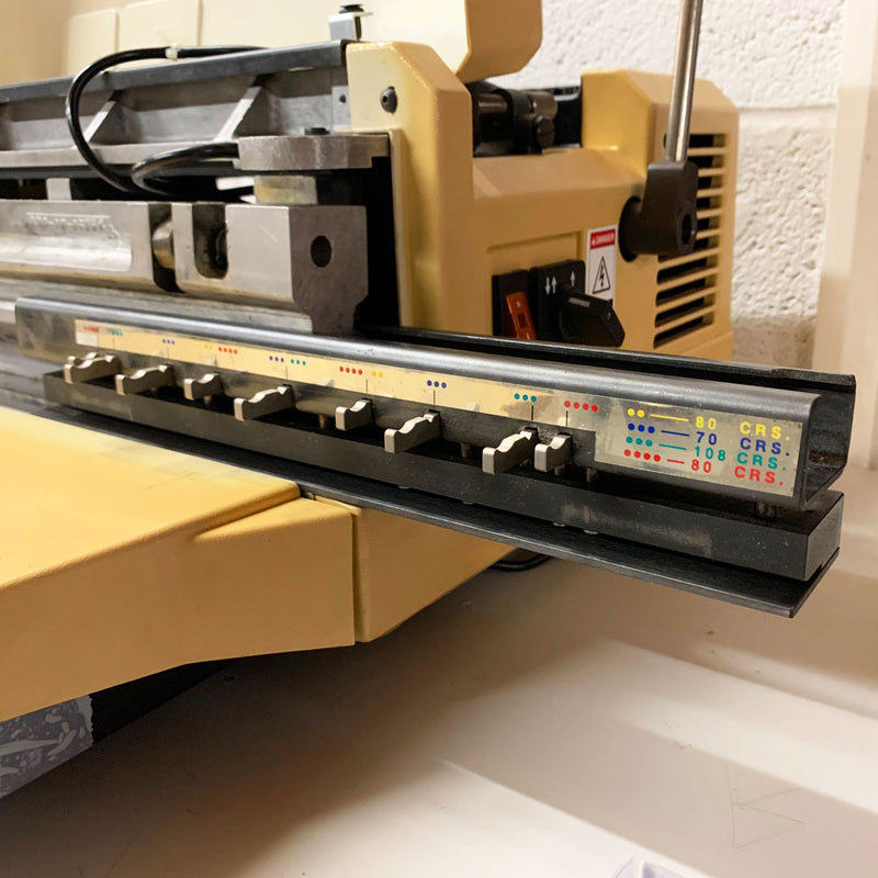 Load image into Gallery viewer, Pre-owned James Burn PB3000 2:1 Square-Hole Wire Punch Tool
