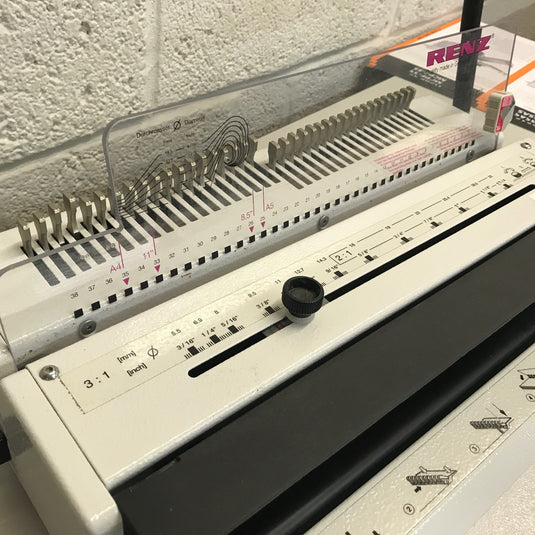 Pre-owned Renz SRW 3:1 Wire Binding Machine