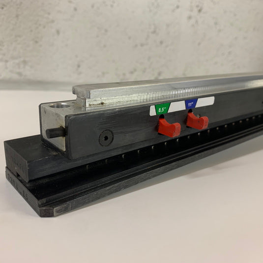 Pre-owned James Burn PB3300 2:1 Round-Hole Wire Punch Tool